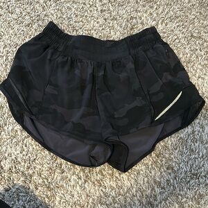 Hotty hot lululemon shorts